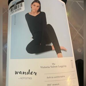 Women's Victoria Velvet lined heavyweight Leggings | Wander by Hottotties small